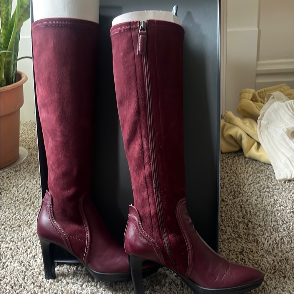 Aquatalia Burgundy Heeled Boots